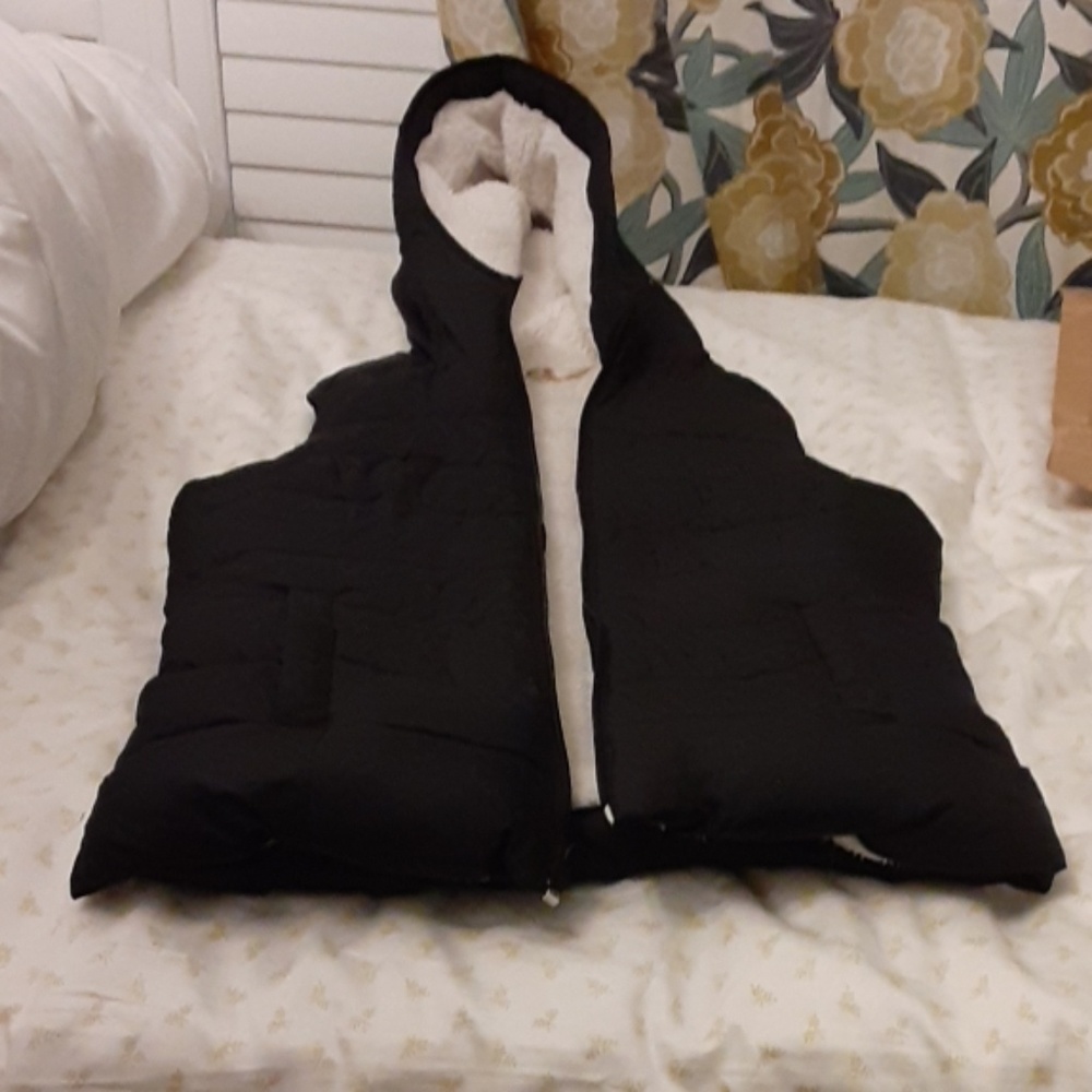 Shepra lined Hollister vest